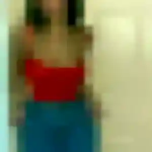 Simone, 33 ans, en ligne à La Bouille pour une rencontre coquine