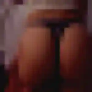 Clara, 30 ans, en ligne à La Chapelle-la-Reine pour une rencontre coquine
