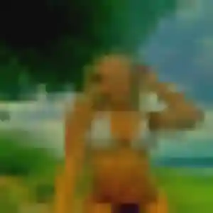Photo de Sabrina à La Ferté-Saint-Cyr (39 ans) - plan cul anonyme