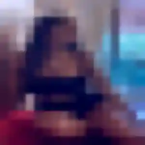 Eva (41 ans) à La Forêt-sur-Sèvre cherche une rencontre ce soir