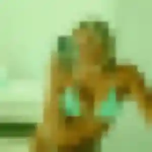 Sarah, 29 ans, connectée à La Guerche-de-Bretagne pour une rencontre coquine