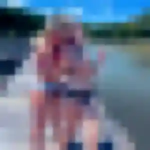 Photo perso de Joelle, 35 ans à La Roquette-sur-Siagne - rencontre sans lendemain