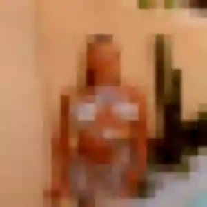Melanie, 30 ans, connectée à Laroche-Saint-Cydroine pour une rencontre coquine