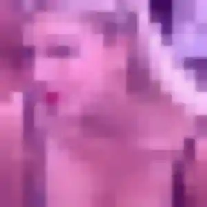 Charmante Aurelie, 25 ans à Laroque - voir sa photo