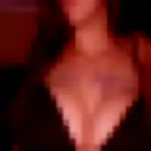 Violette (27 ans) à Lassigny propose une rencontre aujourd'hui
