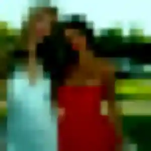 Charmante Celine, 35 ans à Lauraguel - voir sa photo