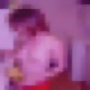 Estelle, 34 ans, en ligne à Laval-sur-Vologne pour un plan cul