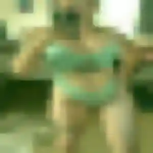 Lucie, 22 ans, disponible à Lavaveix-les-Mines pour un plan cul