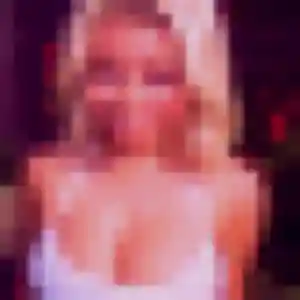 Corinne, 28 ans, disponible à Le Coudray-Macouard pour un plan cul