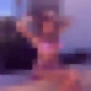 Rencontre Cassandre, 23 ans à Le Dézert en privé