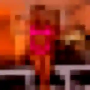 Laurie, femme de 27 ans cherche plan cul à Le Fresne-Camilly