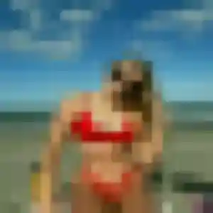 Aurelie, femme de 22 ans propose plan cul à Le Houlme