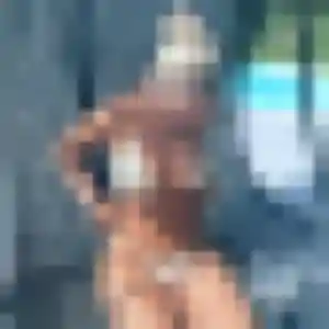 Enora, 44 ans, connectée à Le Malzieu-Ville pour une rencontre coquine