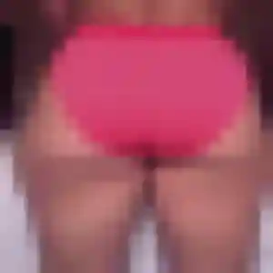 plan cul à Le Mesnil-sous-Jumièges : profil de Lisa, 31 ans - accès libre