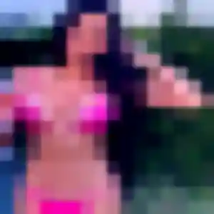 Eleonore, 26 ans, connectée à Le Tronchet pour une rencontre coquine
