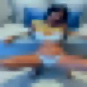 Yvonne, 26 ans, disponible à Lédat pour une rencontre coquine
