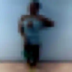 Sarah, 35 ans, disponible à Les Authieux-sur-le-Port-Saint-Ouen pour une rencontre coquine