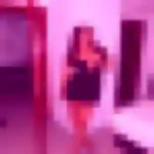 Daphne, fille de 40 ans cherche plan cul à Les Rairies