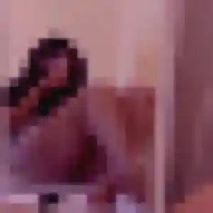 Sexy Delphine, 22 ans à Les Trois-Pierres - voir sa photo