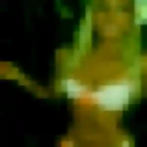 Rejoins Kelly, 23 ans à Livry-sur-Seine en privé