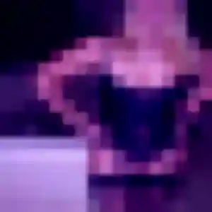 Contacte Bernadette, 33 ans à Longueville-sur-Scie gratuitement