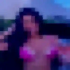 Contacte Anne-Sophie, 23 ans à Loon-Plage gratuitement