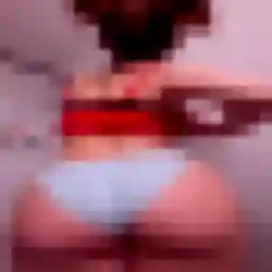 Marie (27 ans) à Louches attend une rencontre maintenant