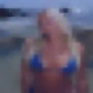 Melanie (25 ans) à Loudéac attend une rencontre rapidement
