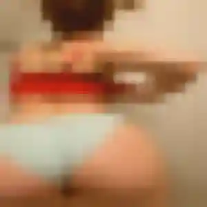 Mathilde, 26 ans, en ligne à Louey pour une rencontre coquine