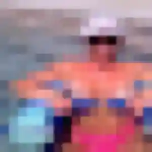 Anna, 27 ans, en ligne à Louvil pour une rencontre coquine
