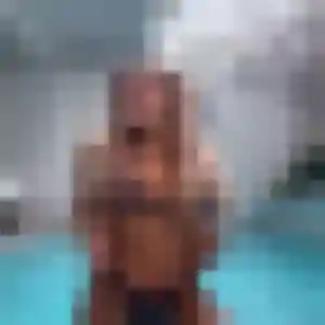 Photo sexy de Ursula, 28 ans à Luché-Pringé - plan discret