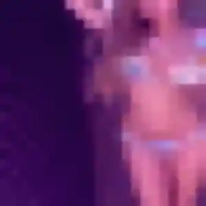 Flora, 32 ans, disponible à Mailly-Maillet pour un plan cul
