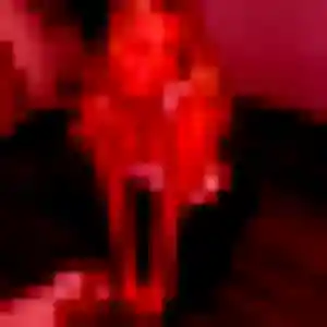 Elsa de Marsat, 33 ans - plan cul discret