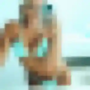 Monique, 25 ans, en ligne à Mauron pour une rencontre coquine