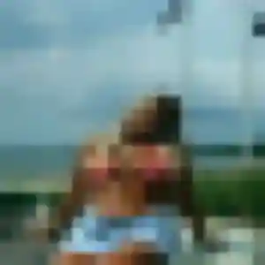 plan cul à Mercy-le-Bas : profil de Lucienne, 23 ans - sans engagement