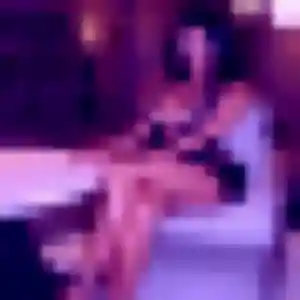 Chloe-Anne, 30 ans, en ligne à Mézières-en-Vexin pour un plan cul