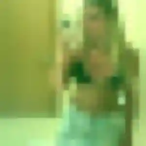 Profil de Lena à Mionnay (31 ans) - plan cul sans inscription