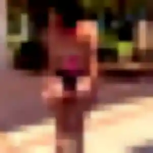 Elsa, 27 ans, connectée à Mirabel-aux-Baronnies pour un plan cul