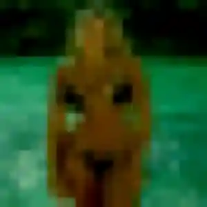 Photo exclusive de Lilou, 40 ans à Moisson - plan discret