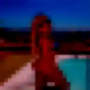 Rejoins Estelle, 33 ans à Moliens gratuitement