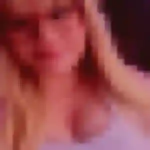 Alix, 37 ans, disponible à Molières pour un plan cul