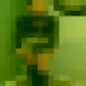 Découvre Emma, 28 ans à Mont-Cauvaire en privé