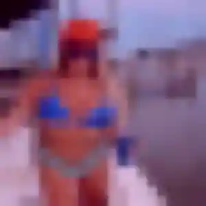 Inaya, 40 ans, en ligne à Montaren-et-Saint-Médiers pour une rencontre coquine