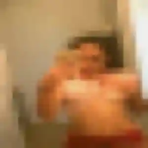 Photo exclusive de Myriam, 22 ans à Montaren-et-Saint-Médiers - plan discret