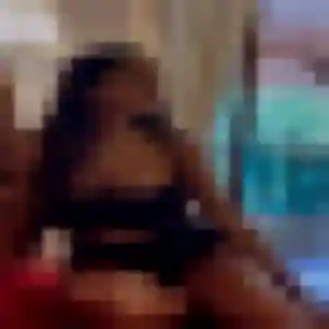 Anne-Laure, femme de 28 ans veut plan cul à Montescot