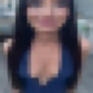 Perrine, 33 ans, disponible à Montmérac pour un plan cul