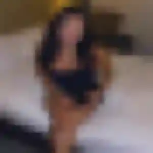 plan cul à Montrieux-en-Sologne : profil de Djamila, 30 ans - sans engagement