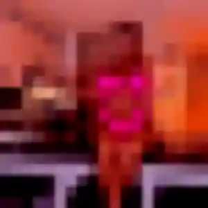 Alexandra, femme de 27 ans propose plan cul à Montsecret-Clairefougère