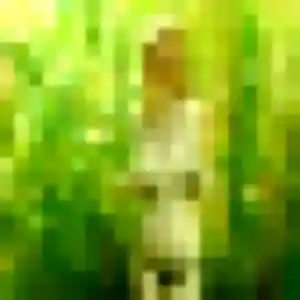 Nour, 22 ans, connectée à Moulins-sur-Yèvre pour un plan cul