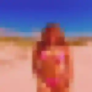 Faustine, 25 ans, connectée à Moumour pour une rencontre coquine